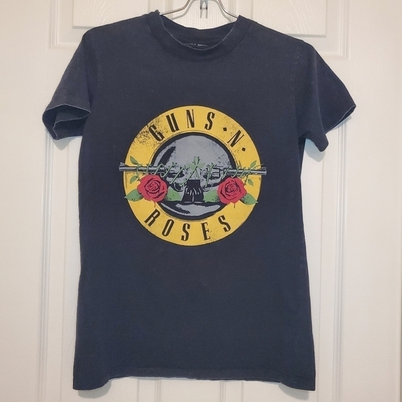 Guns N Roses x Cotton On Adult T-Shirt Size X Small Gray/Black - Picture 1 of 8